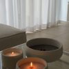 ⁦קערת בטון L עם פניני שעווה⁩ – תמונה ⁦4⁩